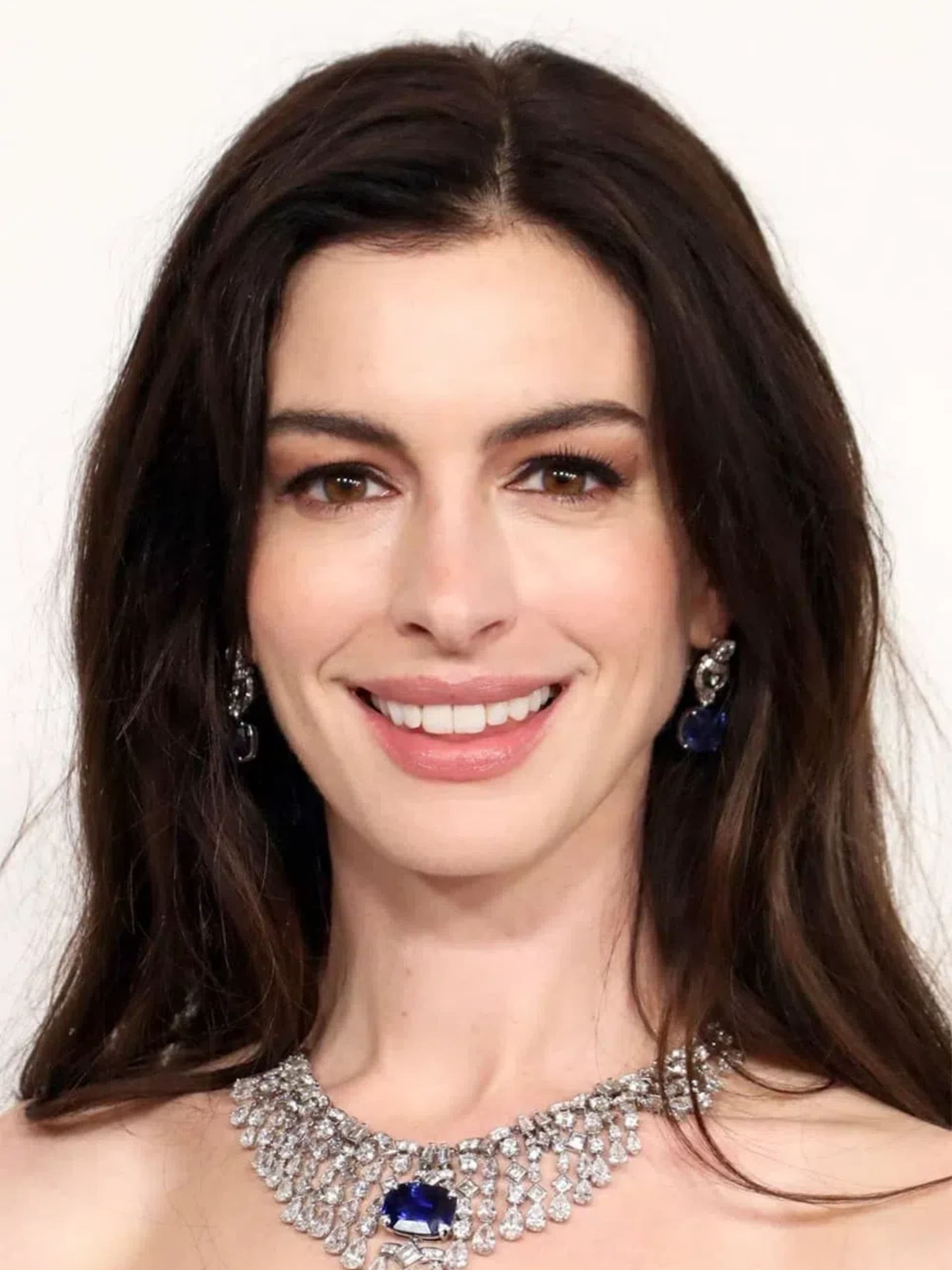 Anne Hathaway